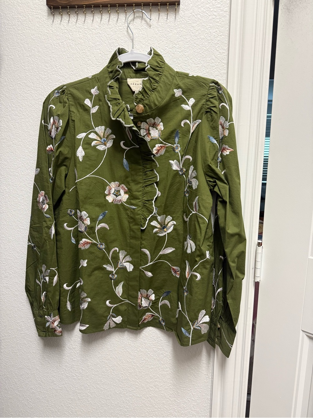 Sezane Coline Blouse in Multi-colored Flower on Khaki - Picture 5 of 11